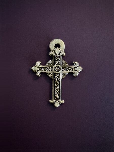ornated silver cross pendant